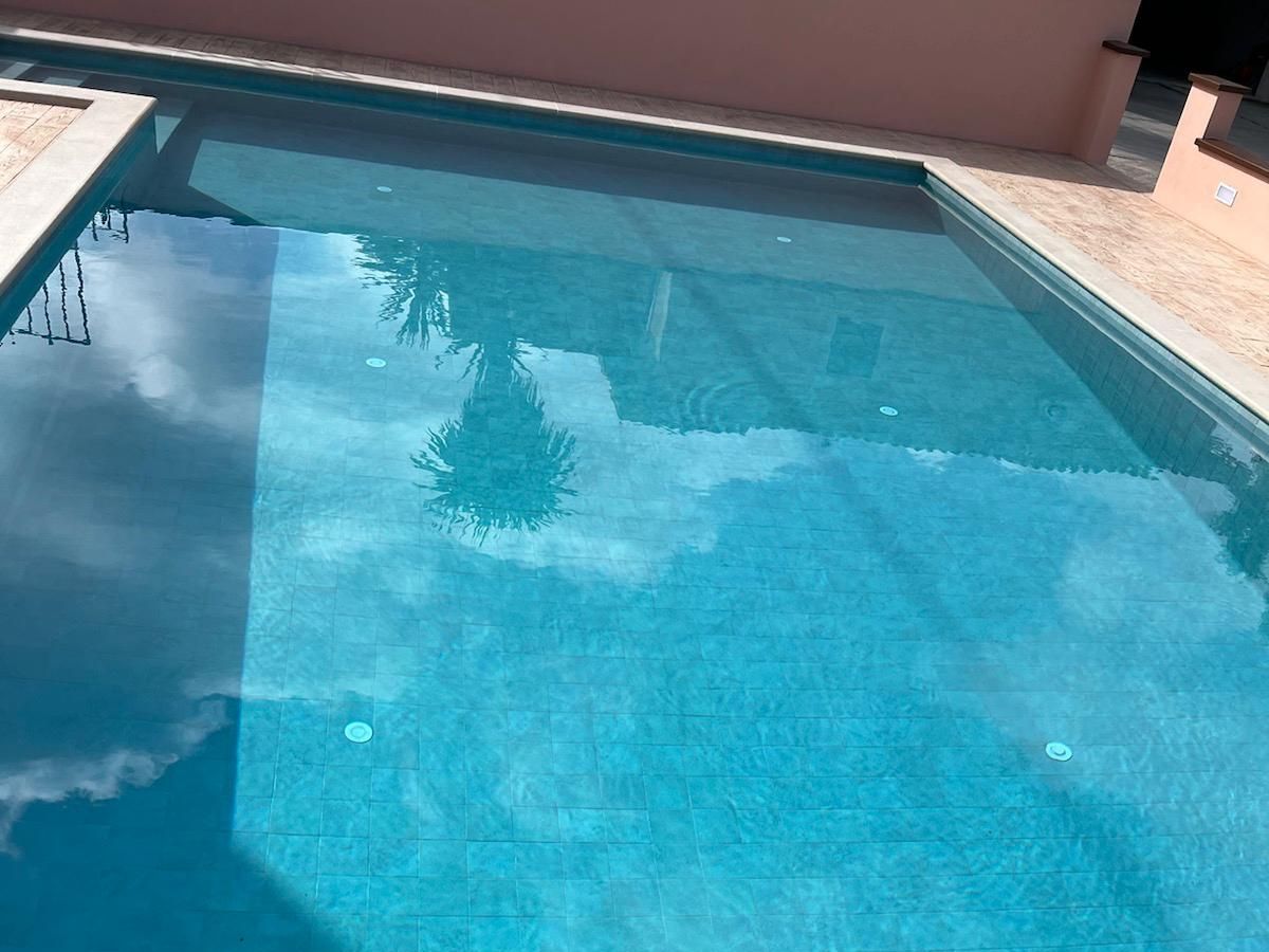 Proyecto piscina ocean azul turquesa 2 - ¿CÓMO PUEDO DECIDIR EL COLOR DEL AGUA DE LA PISCINA?