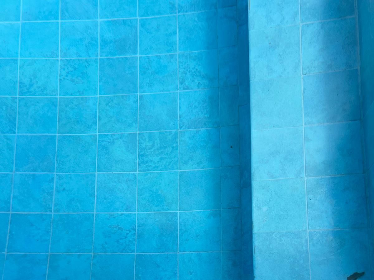 Proyecto piscina ocean azul turquesa 6 - ¿CÓMO PUEDO DECIDIR EL COLOR DEL AGUA DE LA PISCINA?