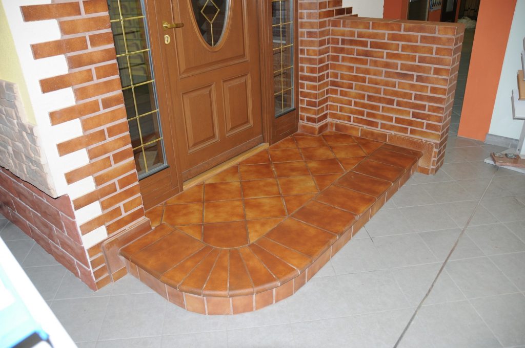 Klinker floor tile display case - Gres Aragón