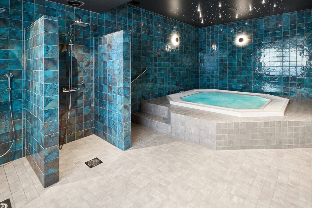 Bathroom tile trends 2024 - ocean green river