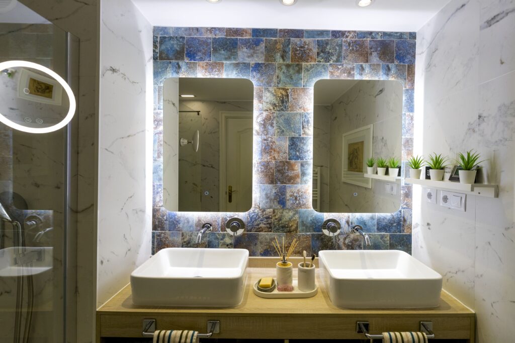latest-trends-in-bathroom-tiles