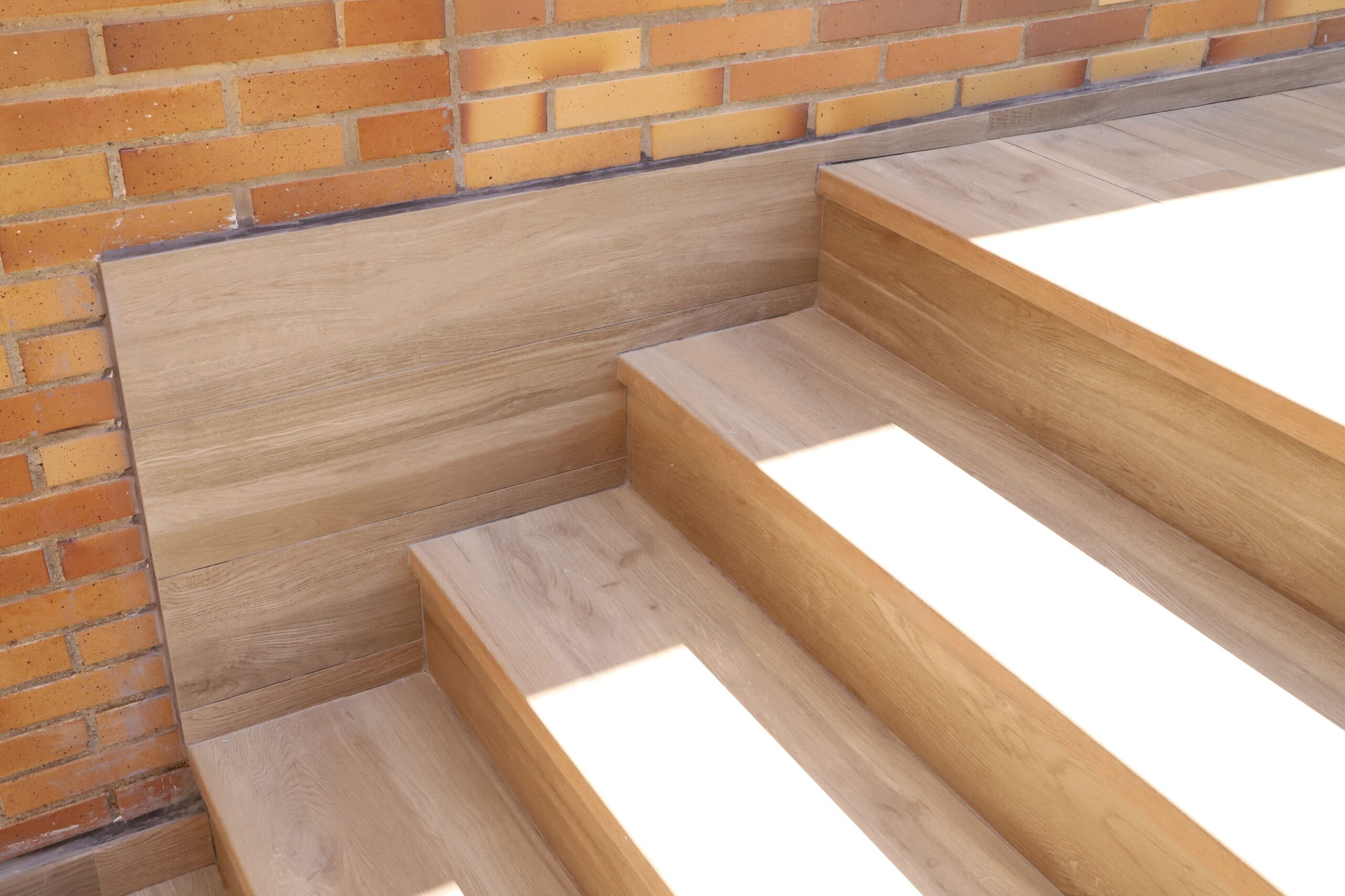 ordesa natural scaled imitation wood step treads - IMITATION WOOD PORCELAIN TILE STAIRS