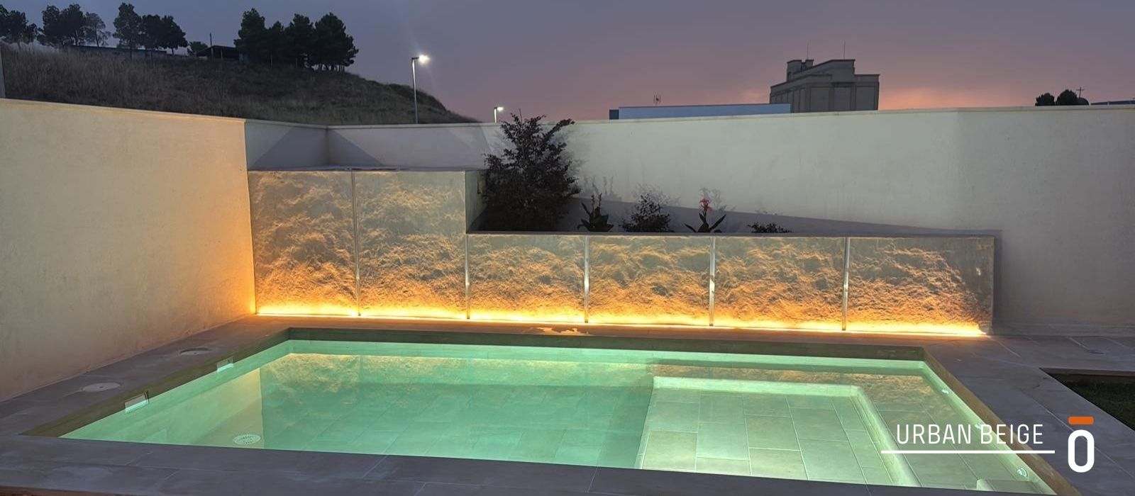 URBAN BEIGE carrusel post blog 24 - ¿CÓMO SE VERÁ EL AGUA DE TU PISCINA?