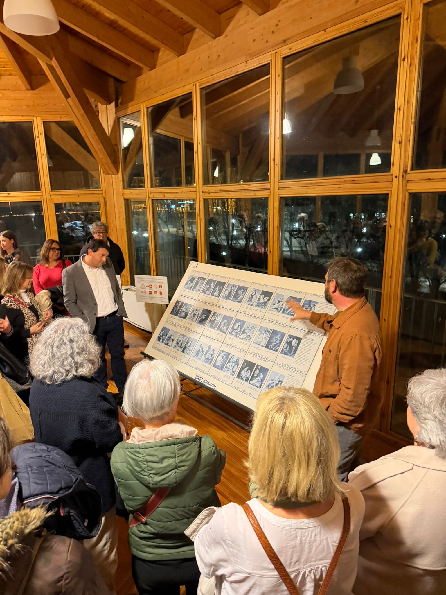 WhatsApp Image 2026 03 23 at 10.25.09 1 - GRES ARAGÓN EN LA EXPOSICIÓN ‘PERDER LA CABEZA’ EN EL MOLINO HARINERO DE ALCAÑIZ