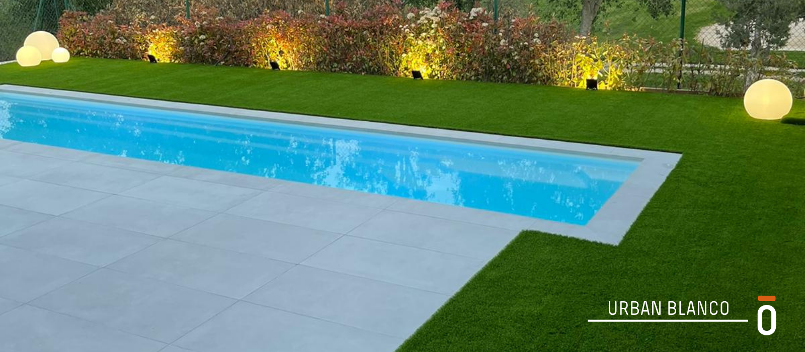 URBAN BLANCO carrusel post blog 15 - 6 colores tendencia en las piscinas de 2026