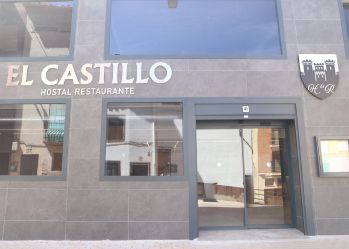 Revestimiento de fachada para restaurante en Alcorisa Revestimiento de fachada para restaurante en Alcorisa