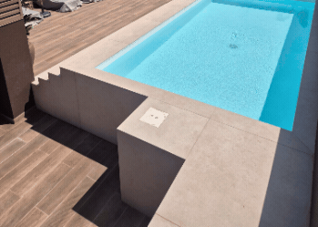 Proyecto de piscina privada con Materia Ivory Proyecto de piscina privada con Materia Ivory