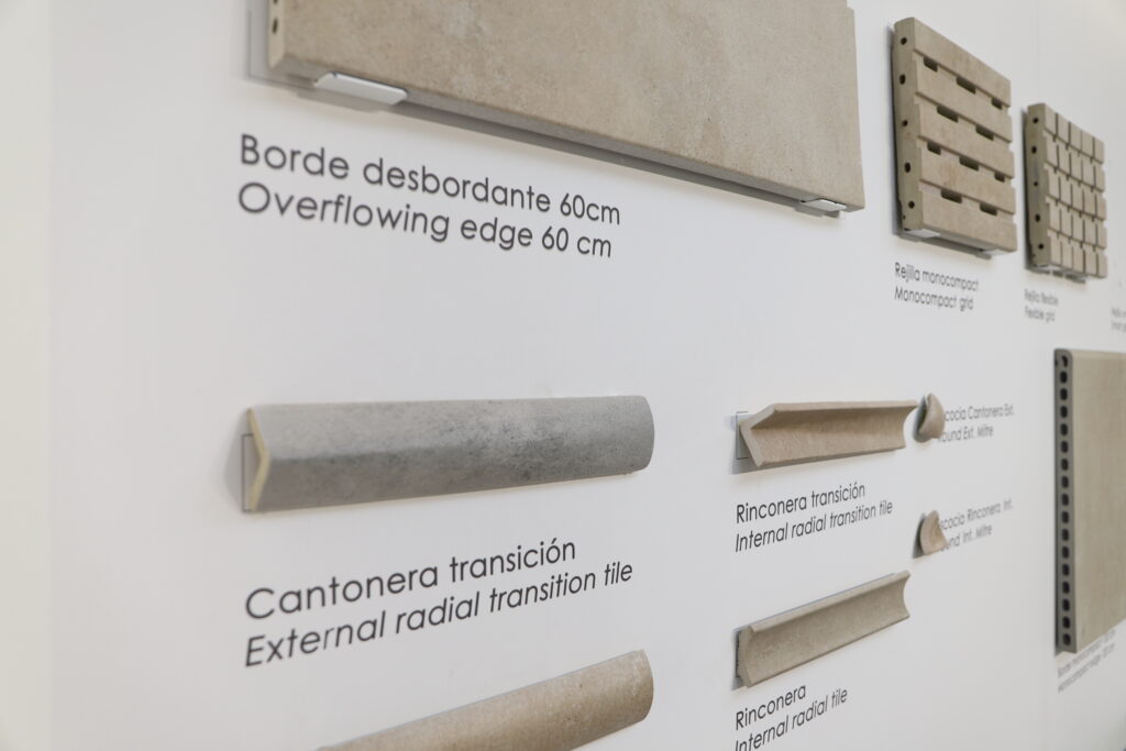 piezas-especiales-extrusión-ceramica-gres-aragon.jpg Detail of special extruded ceramic pieces by Gres Aragón, highlighting their perfect curves, durability and seamless design.